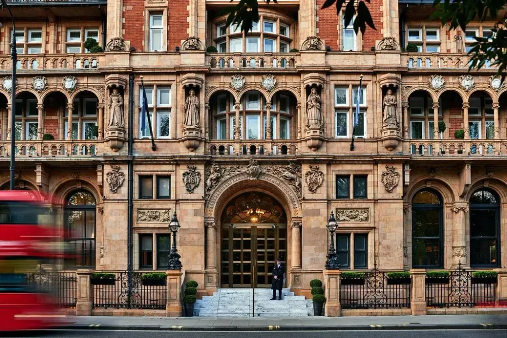 kimpton-fitzroy-london-exterior